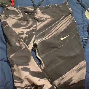 Nike dri-fit leggings